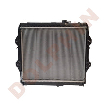 Cargar imagen en el visor de la galería, TOYOTA RADIATOR - 2.4 TD (1997-2001) 449 x 528 x 32 mm Radiator