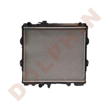 Cargar imagen en el visor de la galería, TOYOTA RADIATOR - 2.4 TD (1997-2001) 449 x 528 x 32 mm Radiator