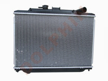 Cargar imagen en el visor de la galería, NISSAN RADIATOR - 2.4 (2001-) 360 x 548 x 36 mm Radiator
